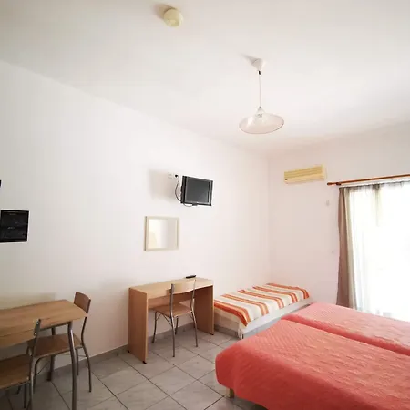 Aspro Spiti Aparthotel