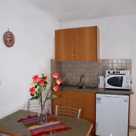 Apartmanhotel Aspro Spiti 2*