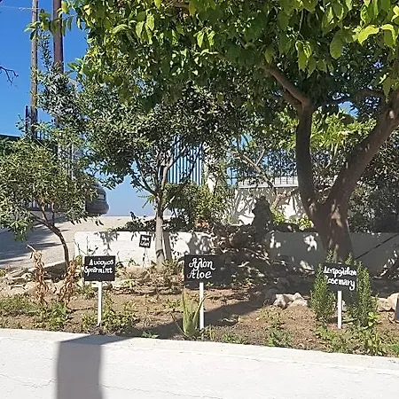 Aspro Spiti Apartmanhotel