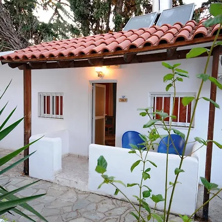 Aspro Spiti Tigkaki (Kos)