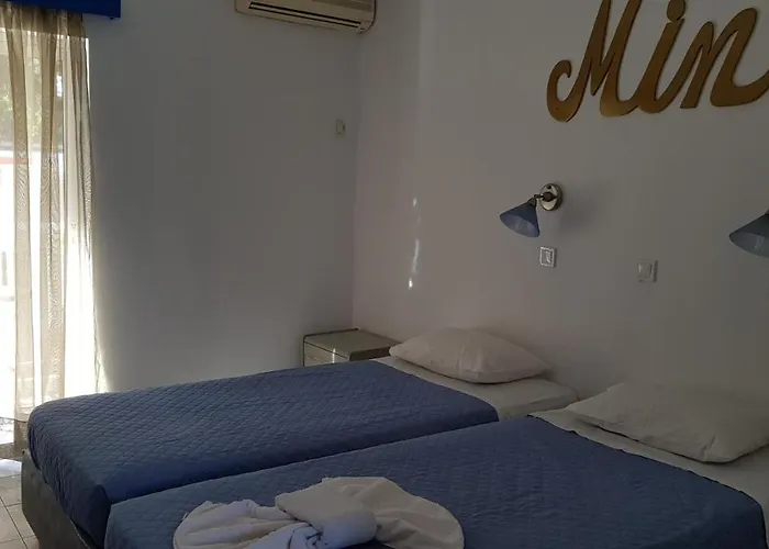 מלון דירות Aspro Spiti 2*