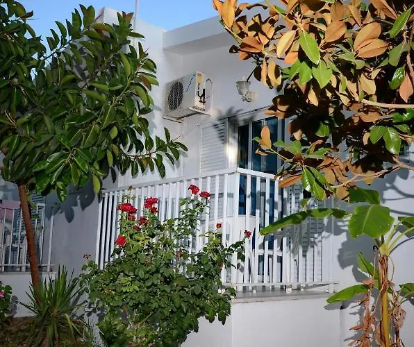 Aspro Spiti Aparthotel 2*