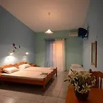 Aspro Spiti Tigaki