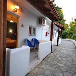 شقة فندقية Aspro Spiti 2*