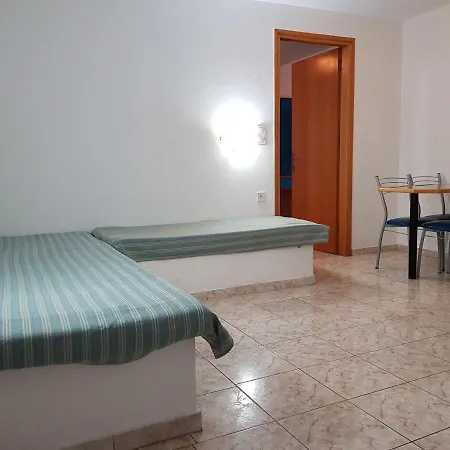Lägenhetshotell Aspro Spiti Tigaki