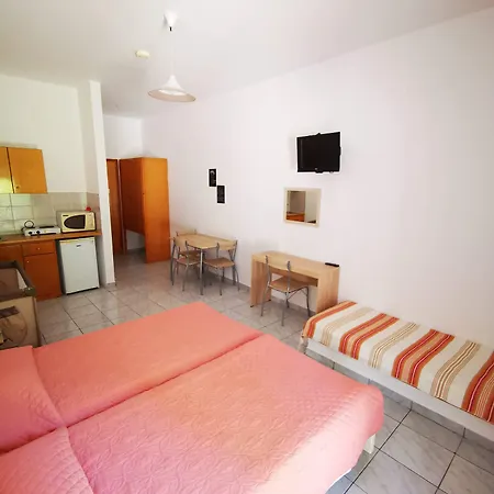 Lägenhetshotell Aspro Spiti Tigaki