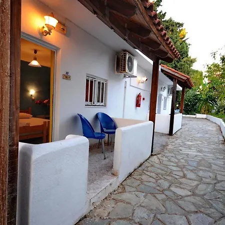 Lägenhetshotell Aspro Spiti 2*